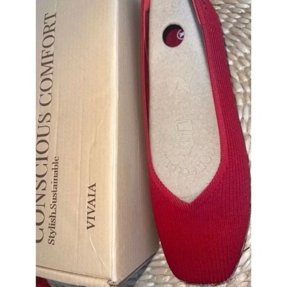 VIVAIA Lightweight Square-Toe V-Cut Flats Margot Walker RED EU/39.5 US/8.5